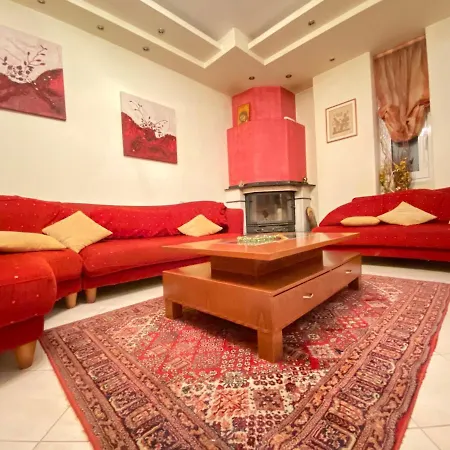 Florina House - Spacious With 2 Bedrooms And Mountain View Exterior photo